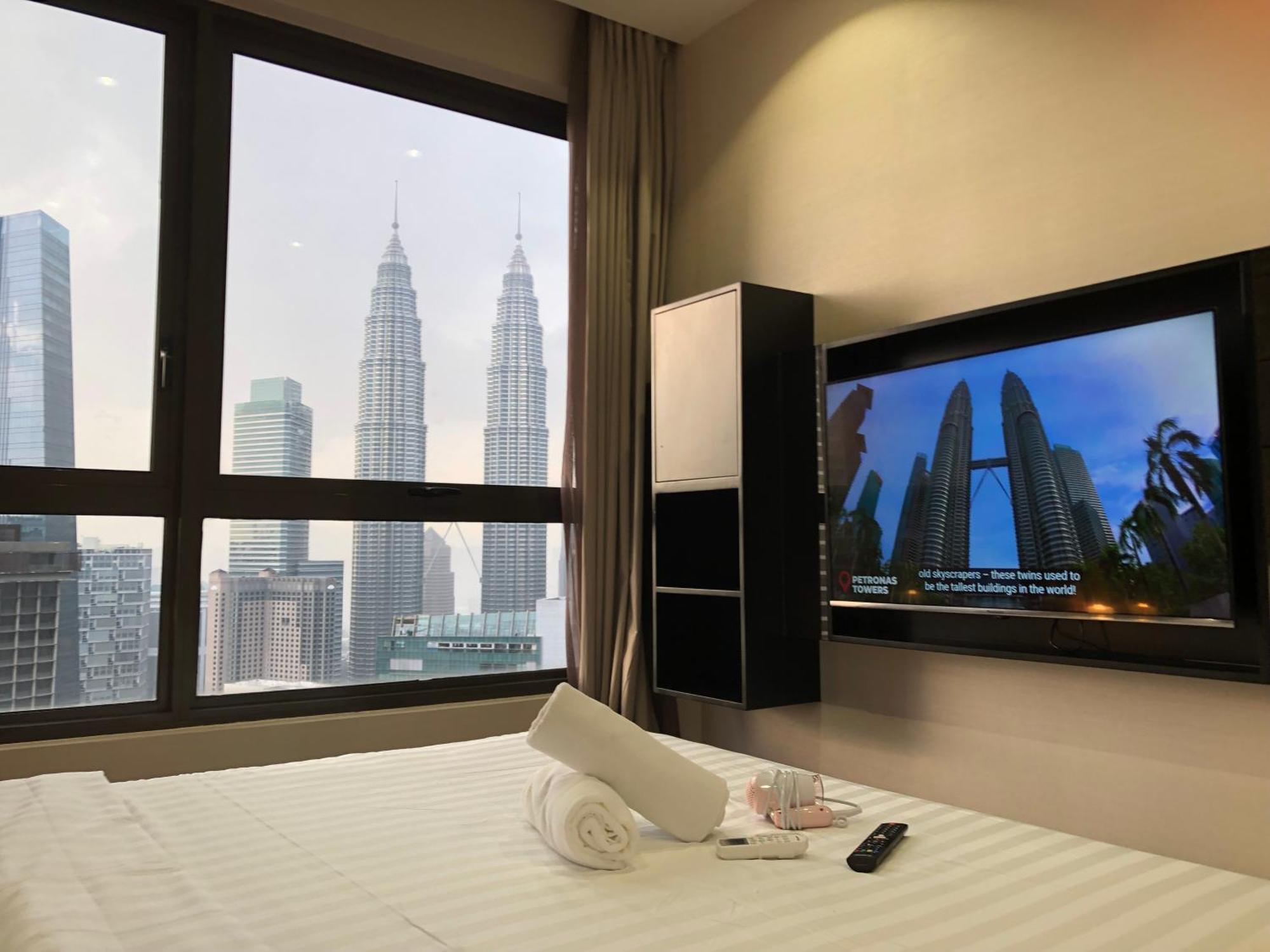 8 Kia Peng Suites Klcc By Luna Куала-Лумпур Екстер'єр фото