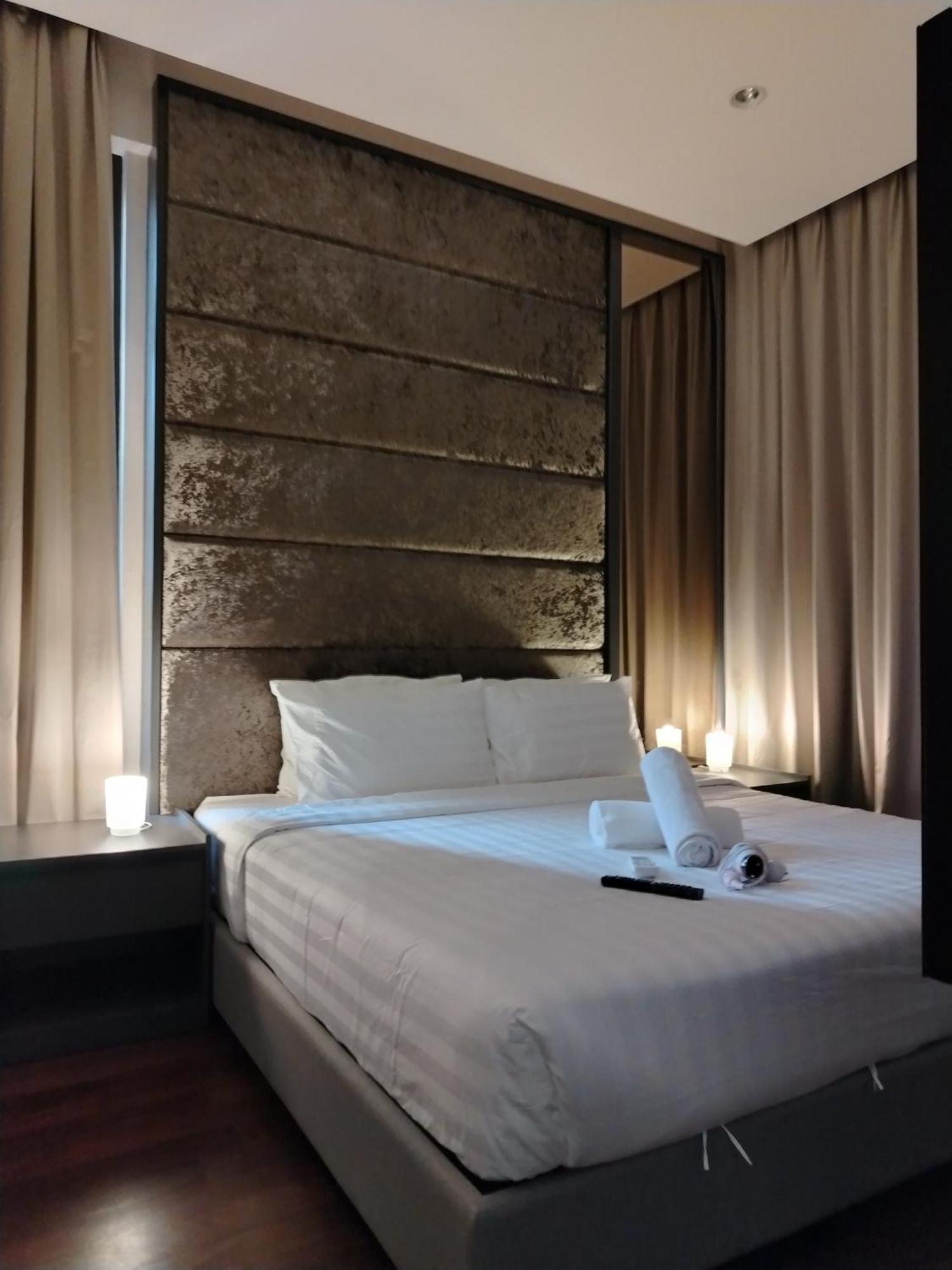 8 Kia Peng Suites Klcc By Luna Куала-Лумпур Екстер'єр фото