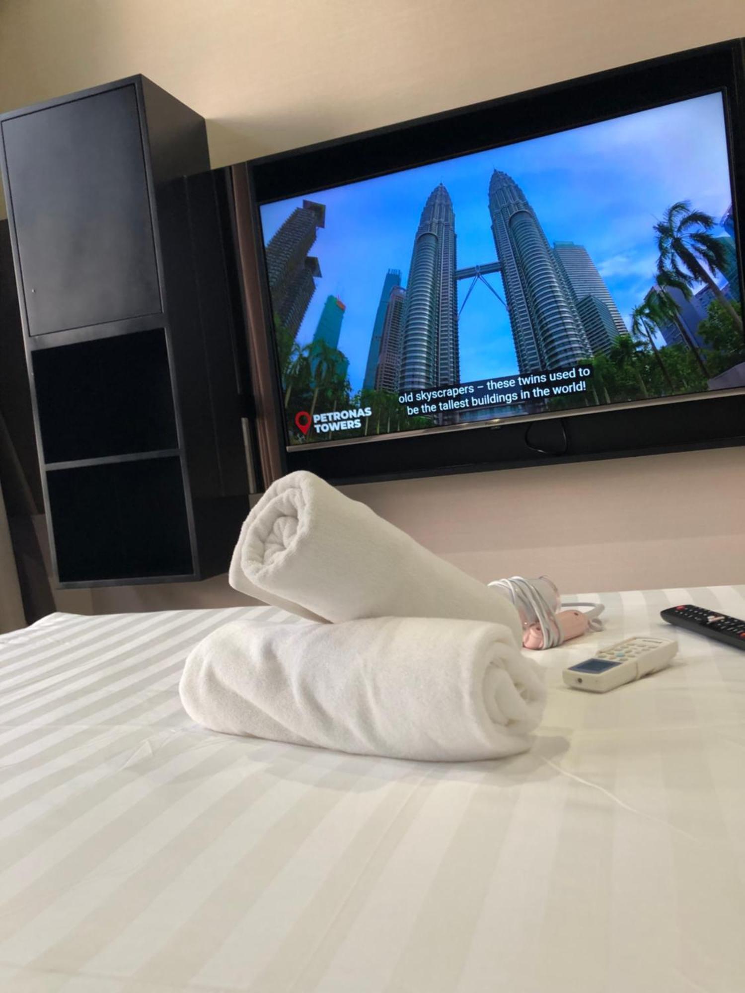 8 Kia Peng Suites Klcc By Luna Куала-Лумпур Екстер'єр фото